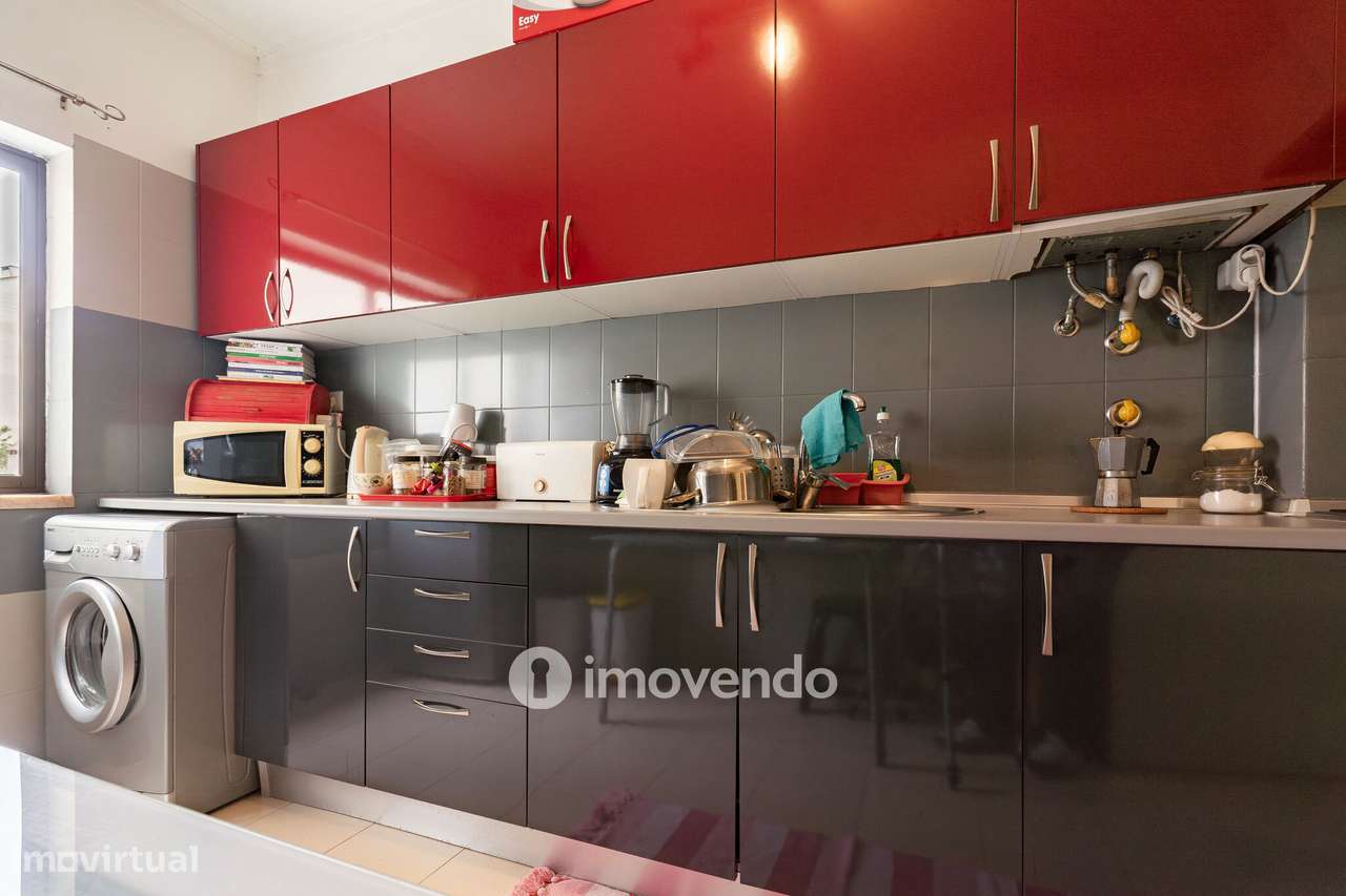 Apartamento T2 com arrecadação, na Quinta do Conde - Grande imagem: 5/39