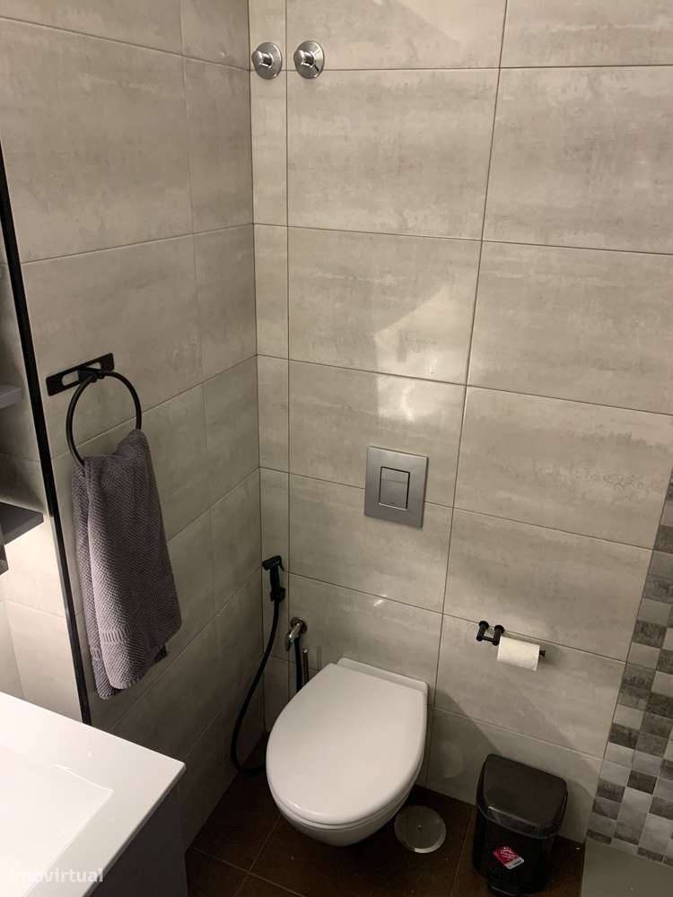 Apartamento T2 remodelado, com estacionamento - Benedita, Alcobaça-11