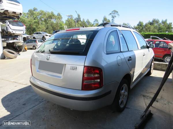 Skoda Fabia I 1.4 (68Cv) de 2003 - Peças Usadas (8587) - 4