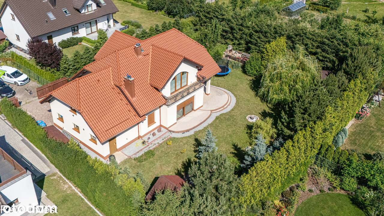 Duży nowoczesny piękny dom-3