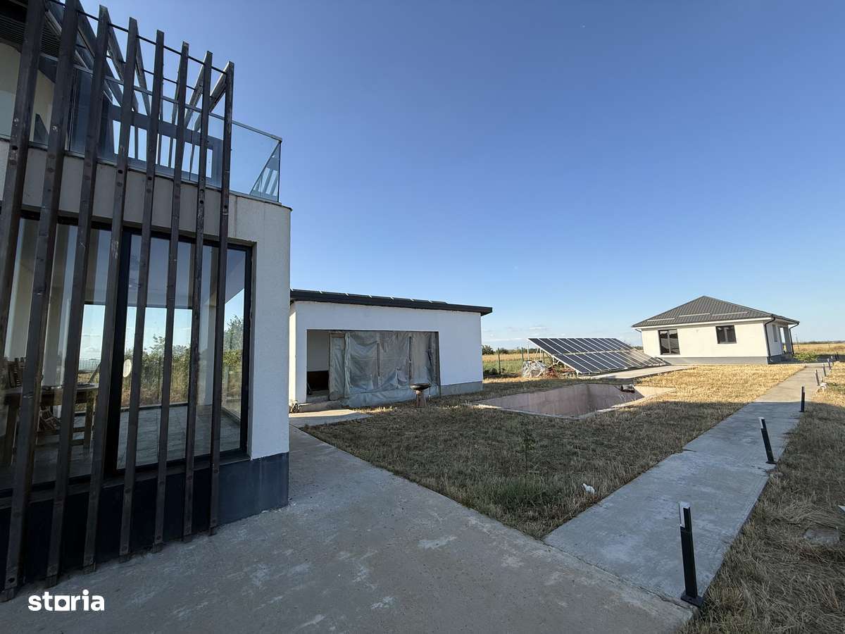 VÂNZARE VILĂ + Căsuță|Panouri Solare|Foisor|Piscina|Adunatii Copaceni - Imagine principală: 4/11