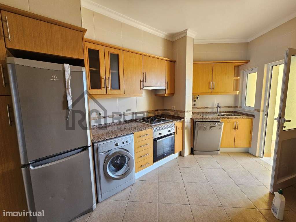 Apartamento t2 com garagem e arrecadação no centro de Almancil - Grande imagem: 4/20