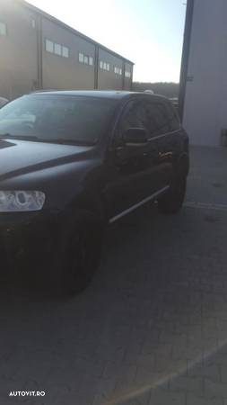 Dezmembram Volkswagen Touareg 2.5 D an fabr 2006 - 3