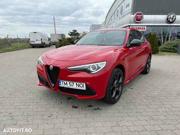 Alfa Romeo Stelvio - 1