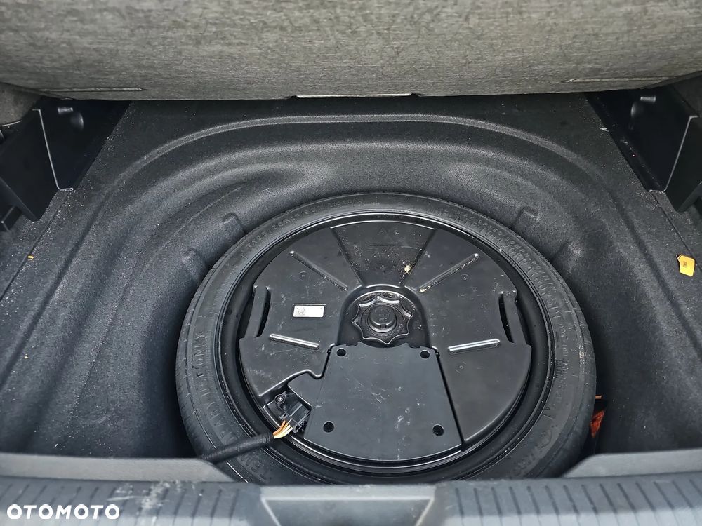 REZERWACJA FV23%, R-Line 1.5 eTSI mHEV 150KM, Salon Polska, ASO, 1 wł.