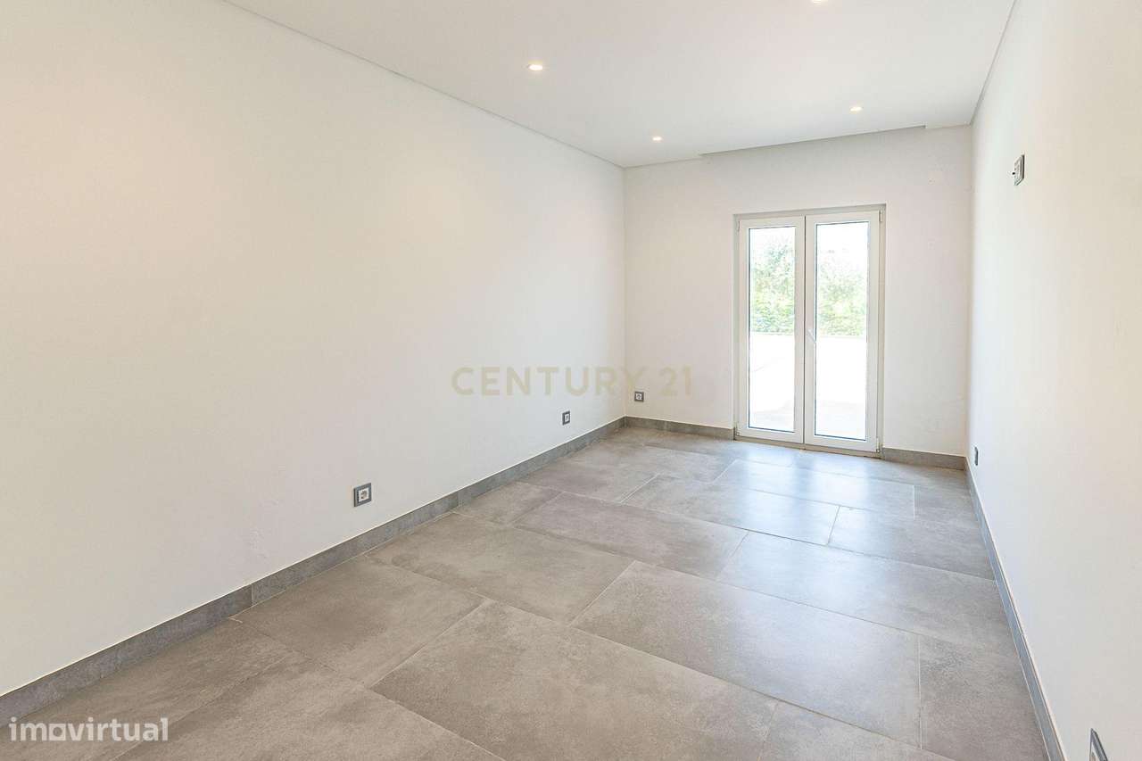 Moradia T6 de Luxo - 924 m² - Piscina -  São Pedro da Cadeira - Nova-48