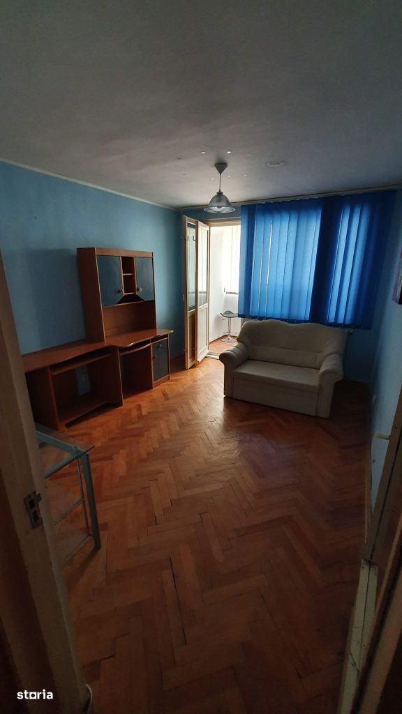 Apartament 3 camere, etaj 5/10, Soarelui (zona cap pod Decebal)