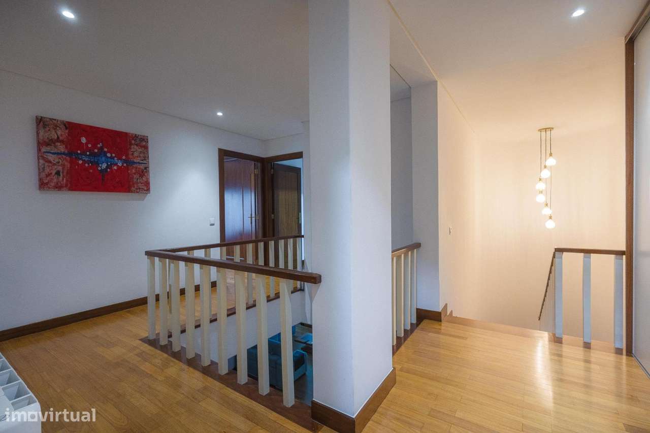 Apartamento Duplex Remodelado – Rotunda do Lavrador, Maia-16