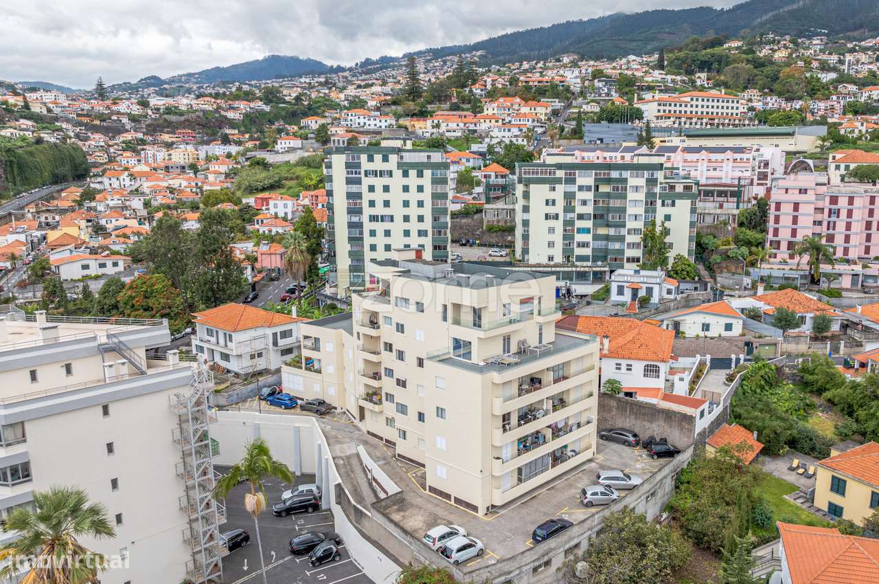 Apartamento T2 Funchal - Grande imagem: 2/17