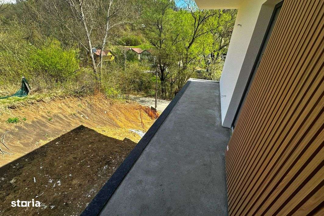 Duplex semifinisat 4 camere, 2 garaje,161 mp,teren liber 280 mp, Tauti-8