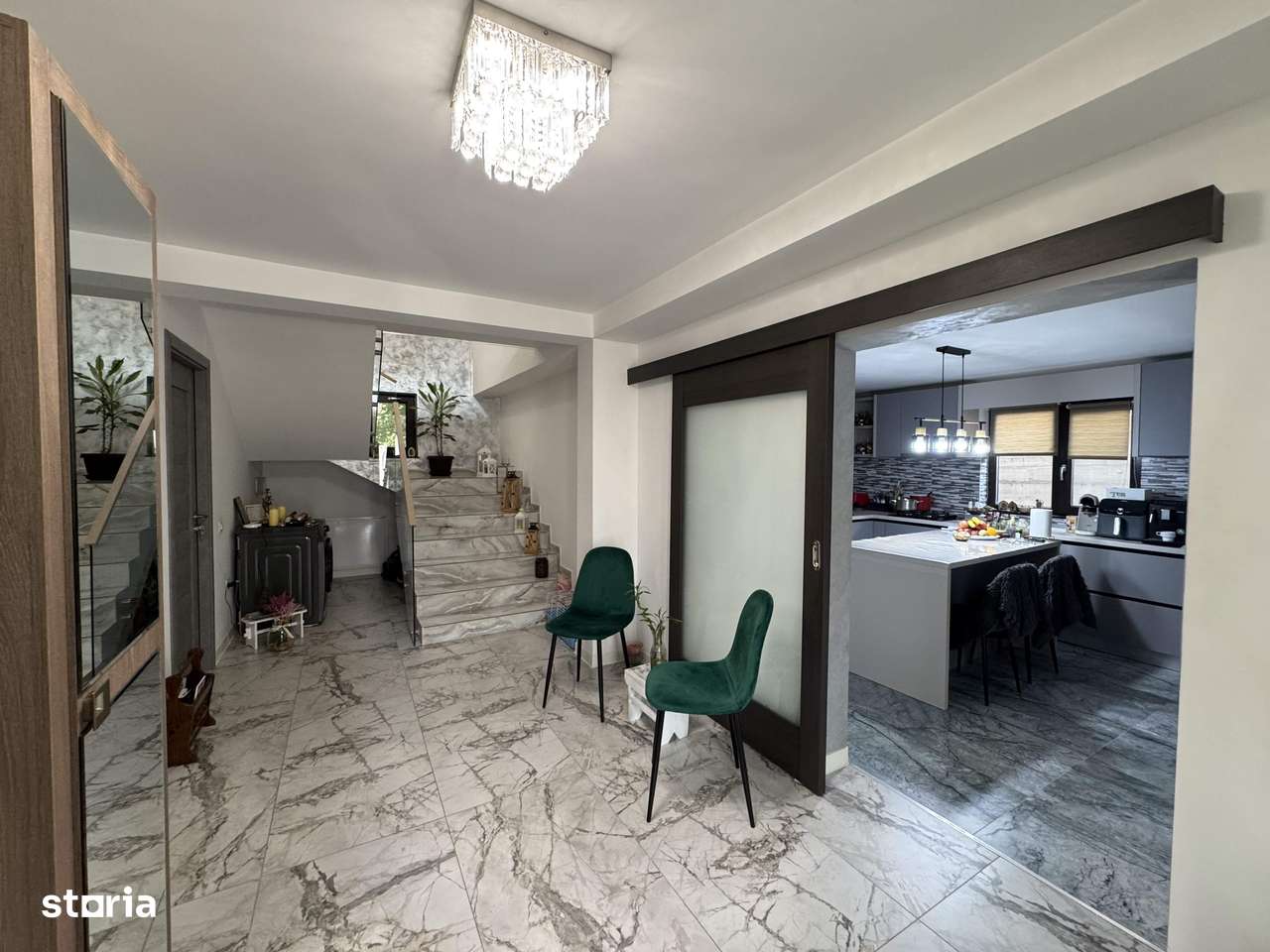 Vila P+M,GARAJ, T=741 mp,D=28m,an 2019,zona centrala-Palat de Justitie-3