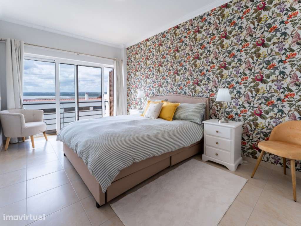 Moradia T3 com vista para a Lagoa de Óbidos, piscina e amplas áreas...-9