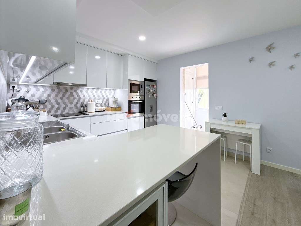 Apartamento T2 totalmente renovado, perto da estação ferroviária-8