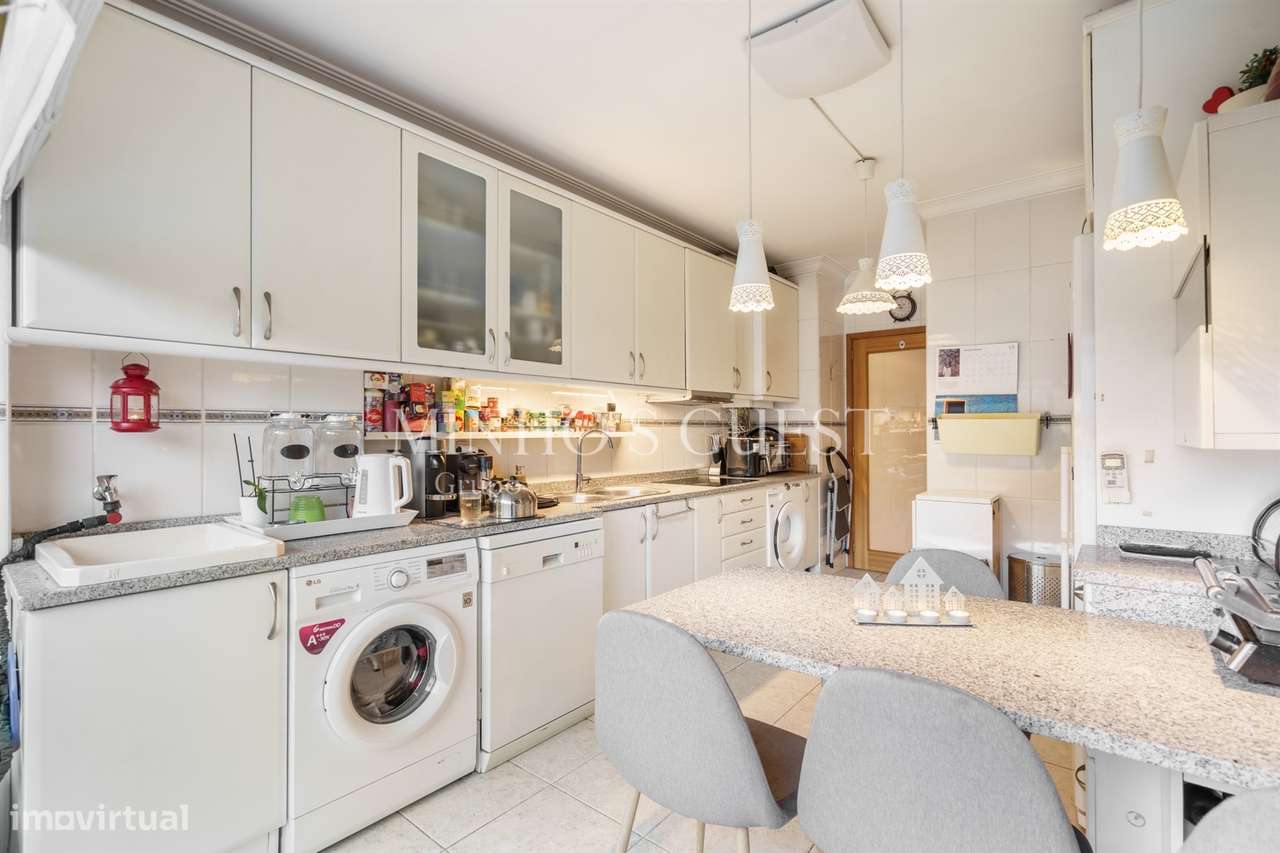 Apartamento T3 c/ varanda, AC e Garagem Fechada - São Vítor, Braga-24