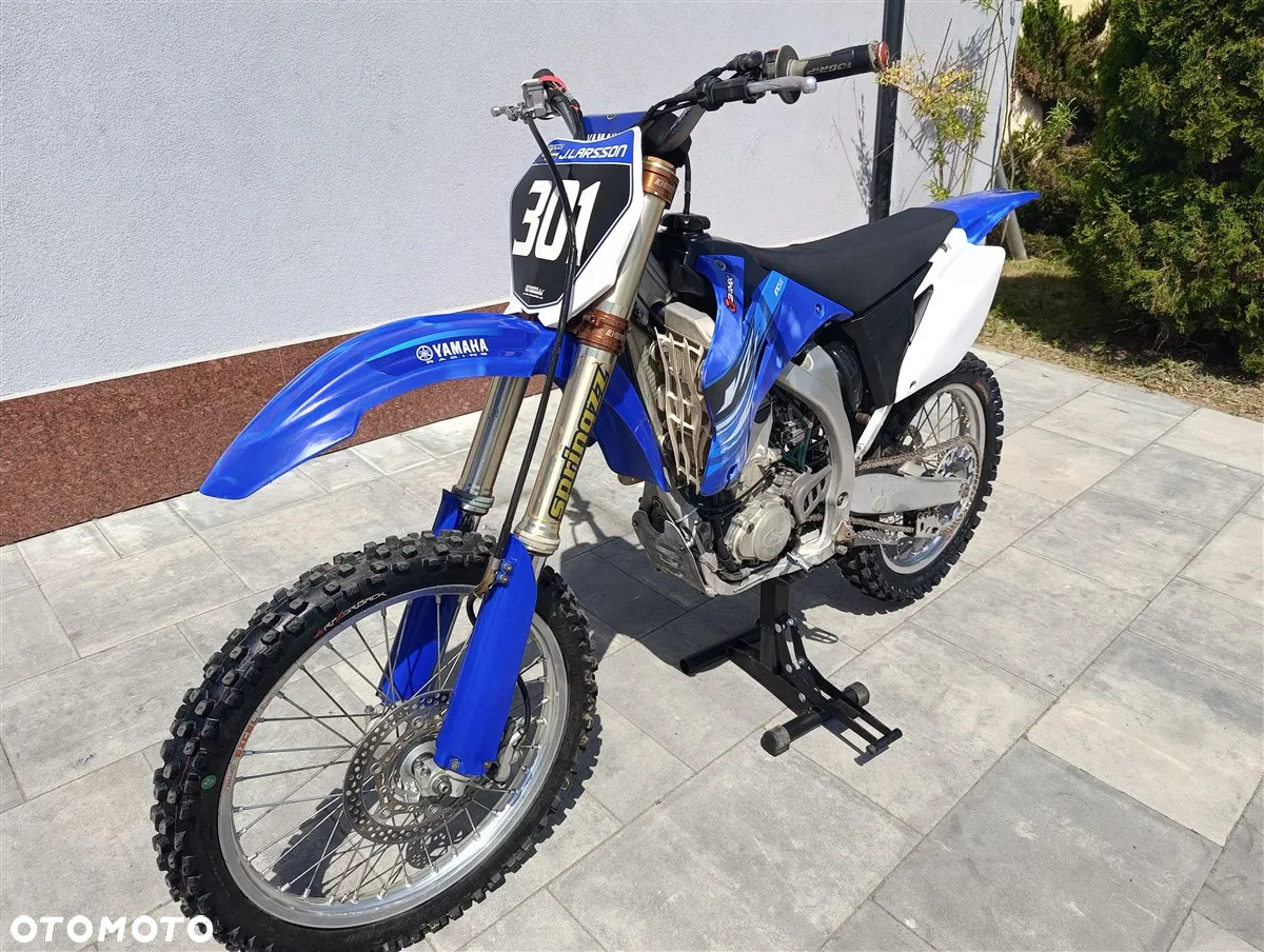 Yamaha YZ - 22