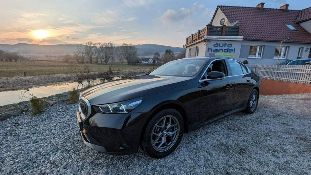 BMW 5 Series G60 2024
