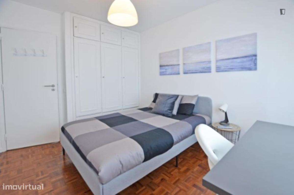 Quarto - localizado em Carcavelos Lisbon - Grande imagem: 5/10