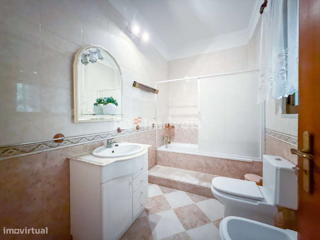Moradia T2+1 com 2 pisos e garagem - Vila Nova de Paialvo, Tomar-42