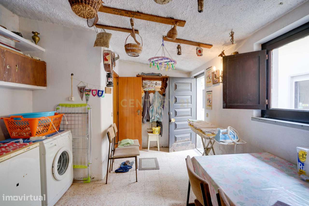 Já imaginou viver numa aldeia? E a poucos minutos de Cascais.-27