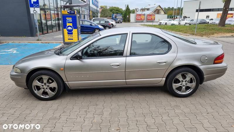 Chrysler Stratus LE 2.0 - 5