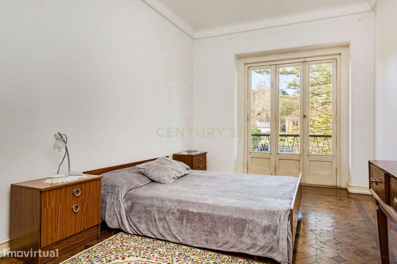 Charmosa Moradia em Alvalade para venda-41