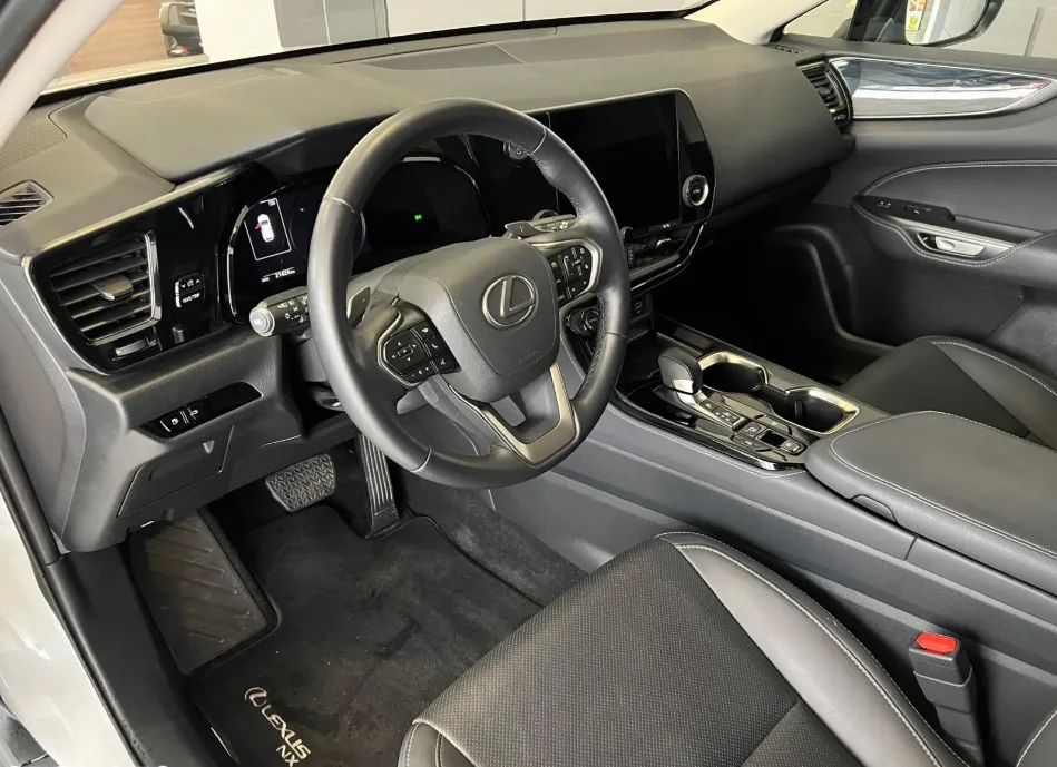 Lexus Nx Lexus NX350h 2,5 Hybrid 243 KM Prestige Salon Polska FV23%