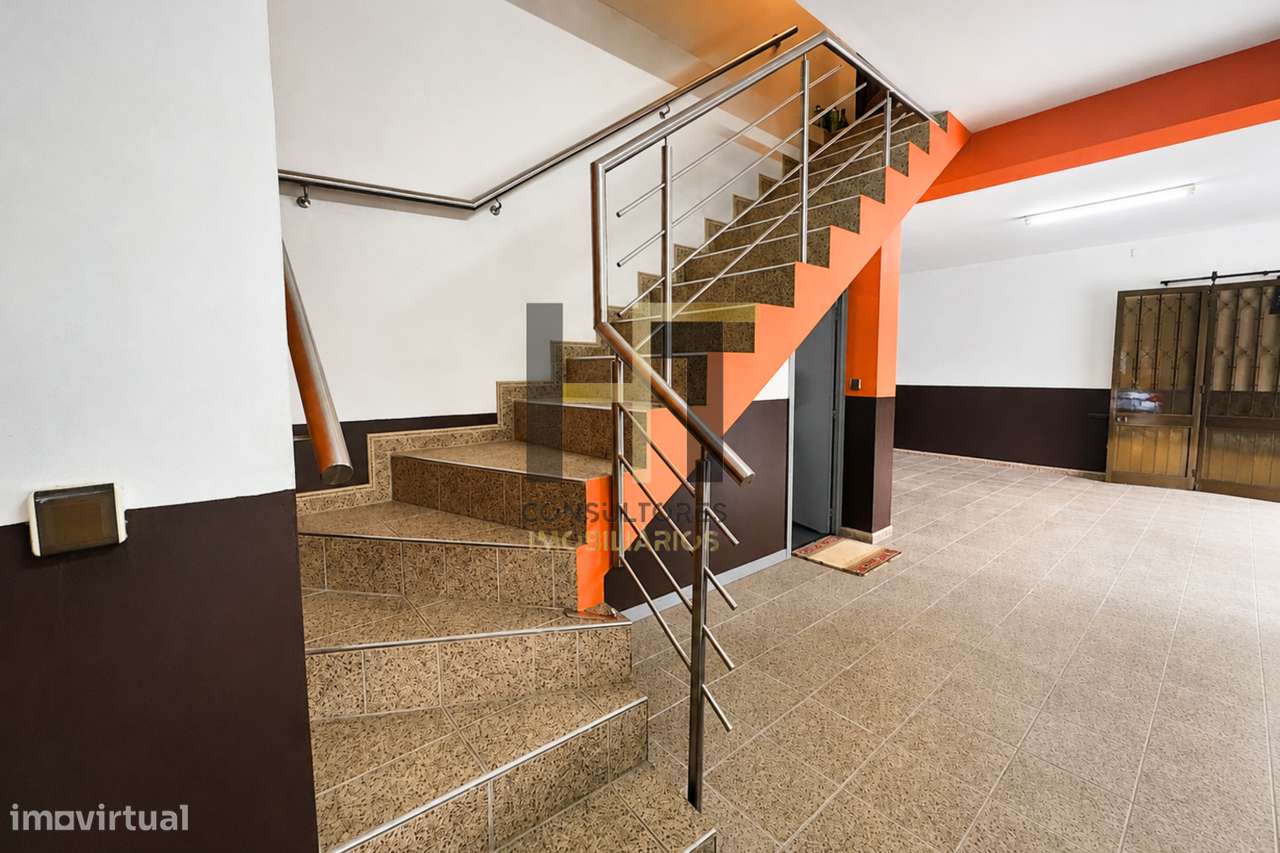 Moradia T4 em Lousada | 312m², 542m² de Terreno e Garagem para 3 Car-22