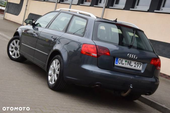 Audi A4 Avant 2.5 TDI - 16