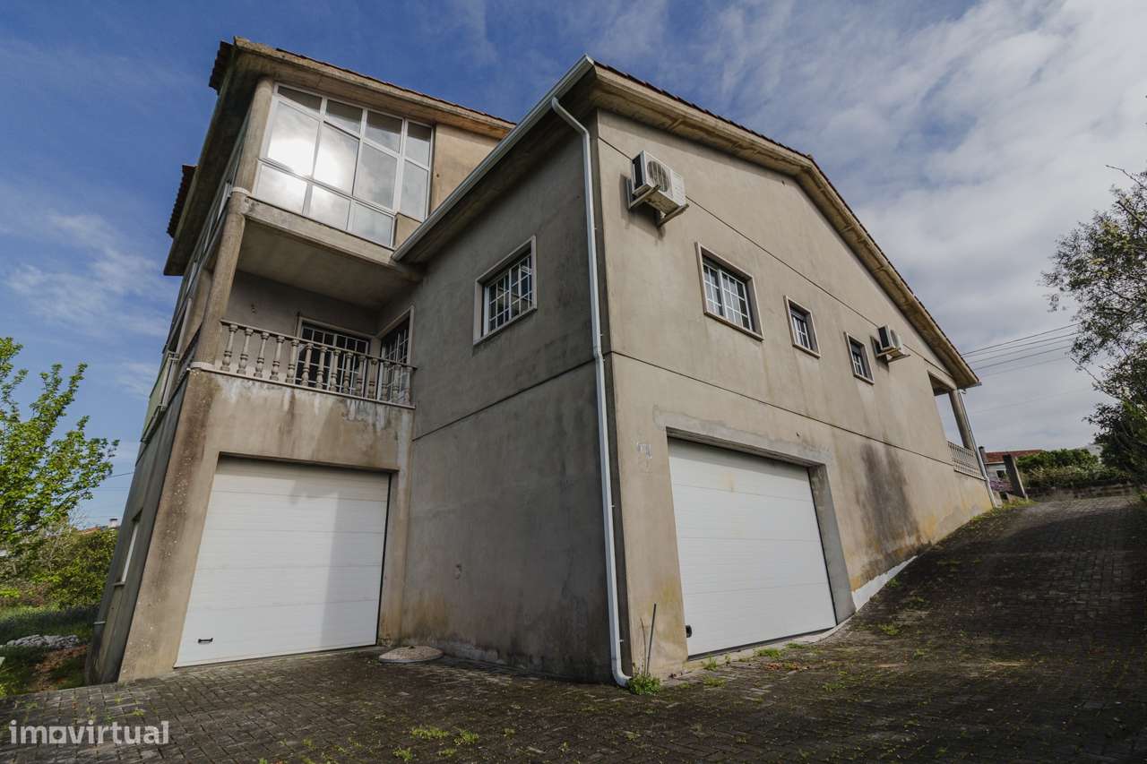 Moradia T3 2 Garagem Ampla Terracos Varandas Meirinhas Pomba