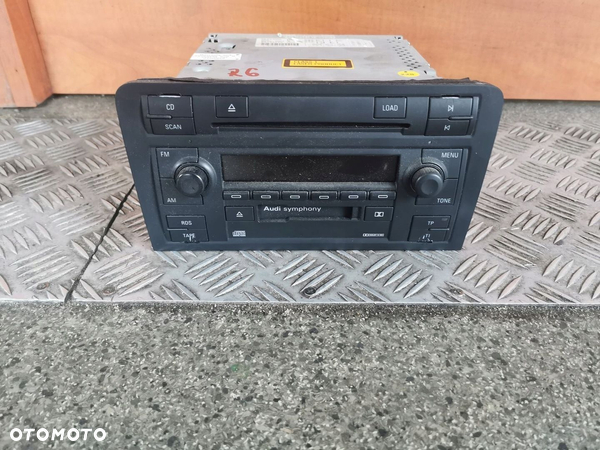 AUDI A3 OE RADIO 8P0035195 - 2