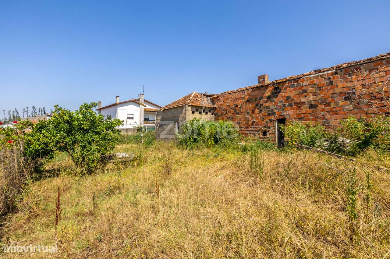 Moradia T2 || Para Reconstrução || Lote com 1.075m2-21