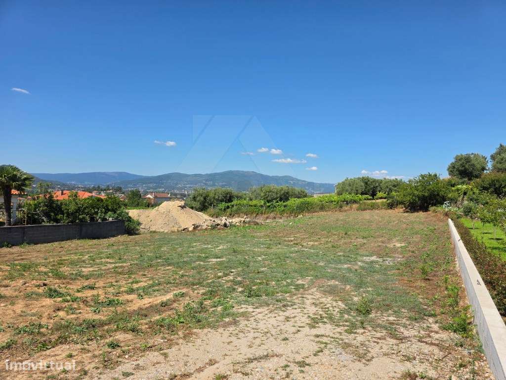 Lote para construção na Correlhã - Grande imagem: 2/8