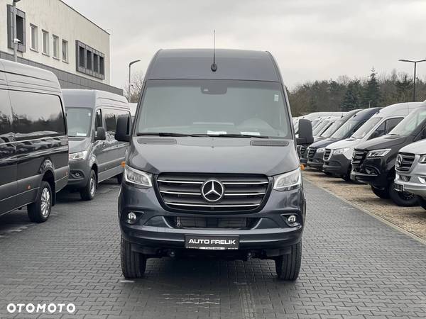 Mercedes-Benz Sprinter - 3