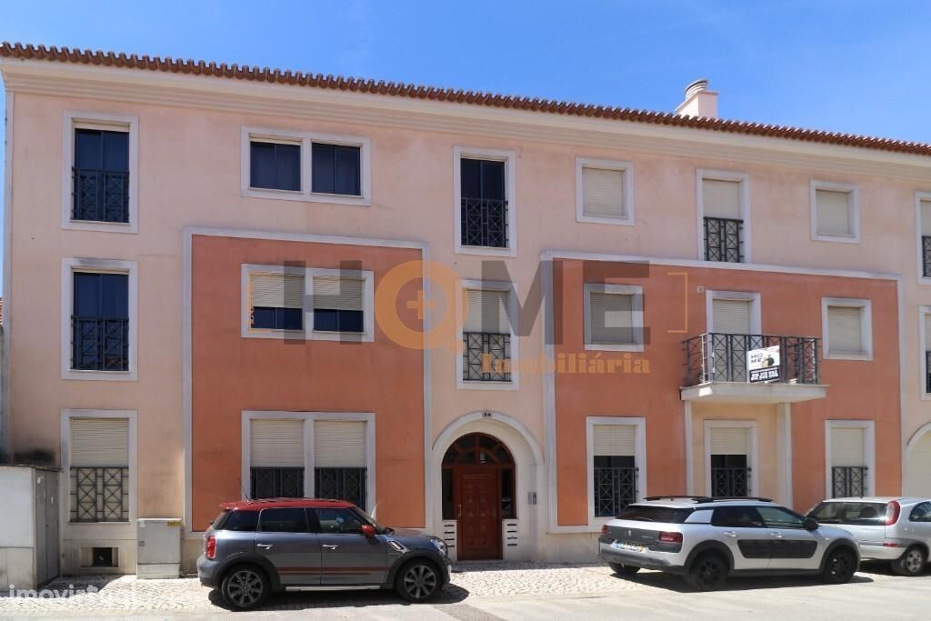 Apartamento Duplex T4 em condomínio privado em Almeirim