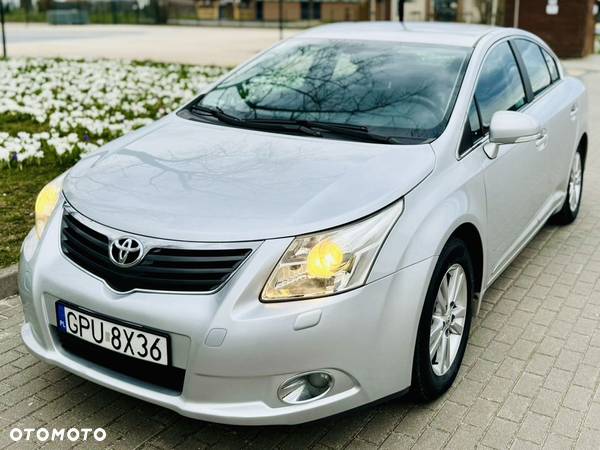 Toyota Avensis 1.8 VVT-i - 2