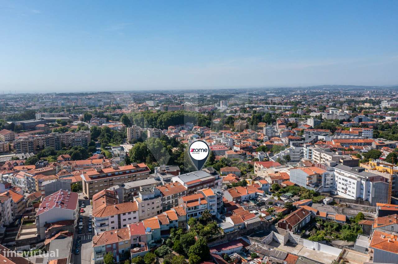 T2+1 com Varandas, Lugar de garagem, Totalmente Remodelado - Paranhos-39