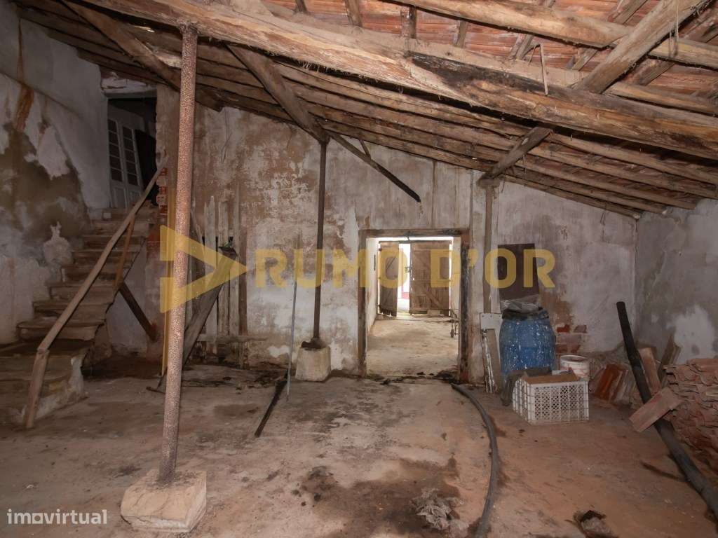 Arrecadação com logradouro em Pocariça-9