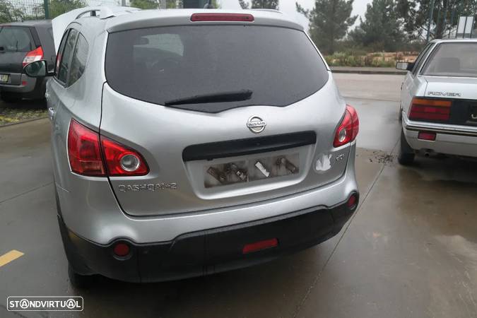 Nissan Qashqai + 2 2.0 dCi 4WD Tekna para peças - 6