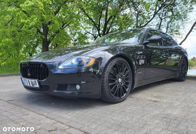 Maserati Quattroporte S - 1