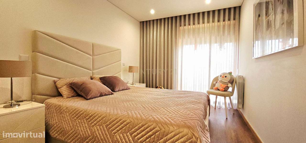 Apartamento T3 Novo com 2 casas de banho e energia A+-50