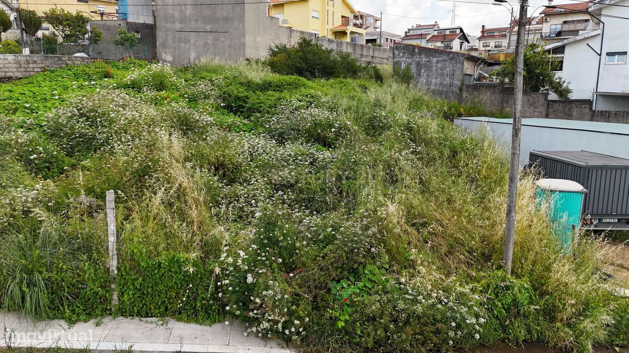 Lote com 320m2 em Fânzeres para moradia de 3 frentes - Grande imagem: 5/14