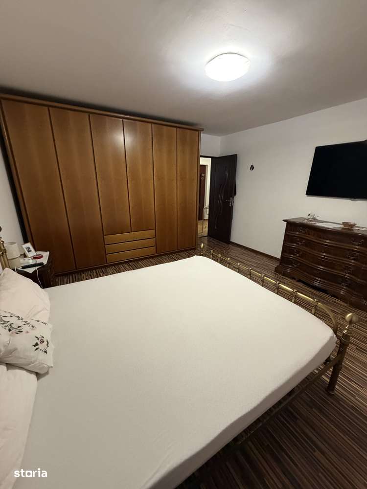 Vanzare 2 decomandate Lapus Arges-4