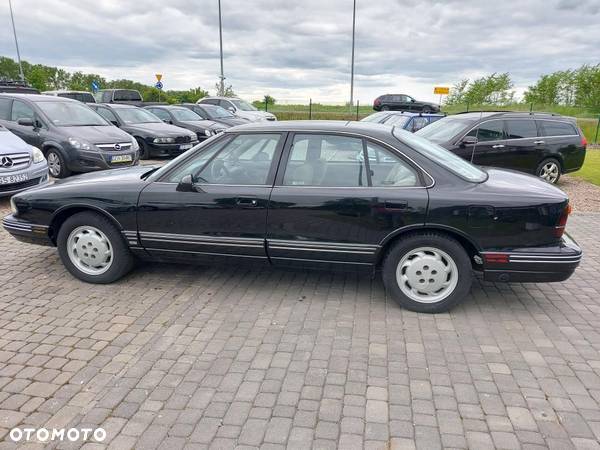 Oldsmobile Delta 88 - 21