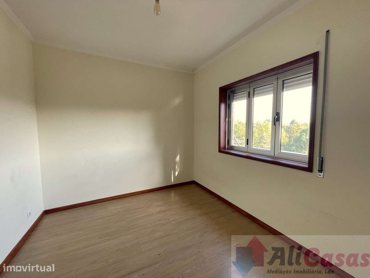 Excelente T3 Tipo Andar-Moradia No 2º e Último piso-27