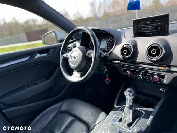 Audi A3 2.0 TFSI Sportback quattro S tronic design - 14