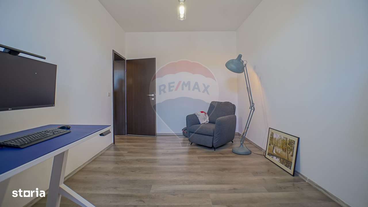 Apartament spațios, terasă proprie, Tractorul, Brașov-17