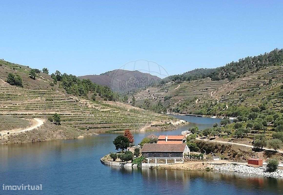 Moradia T2 para venda - Grande imagem: 2/4