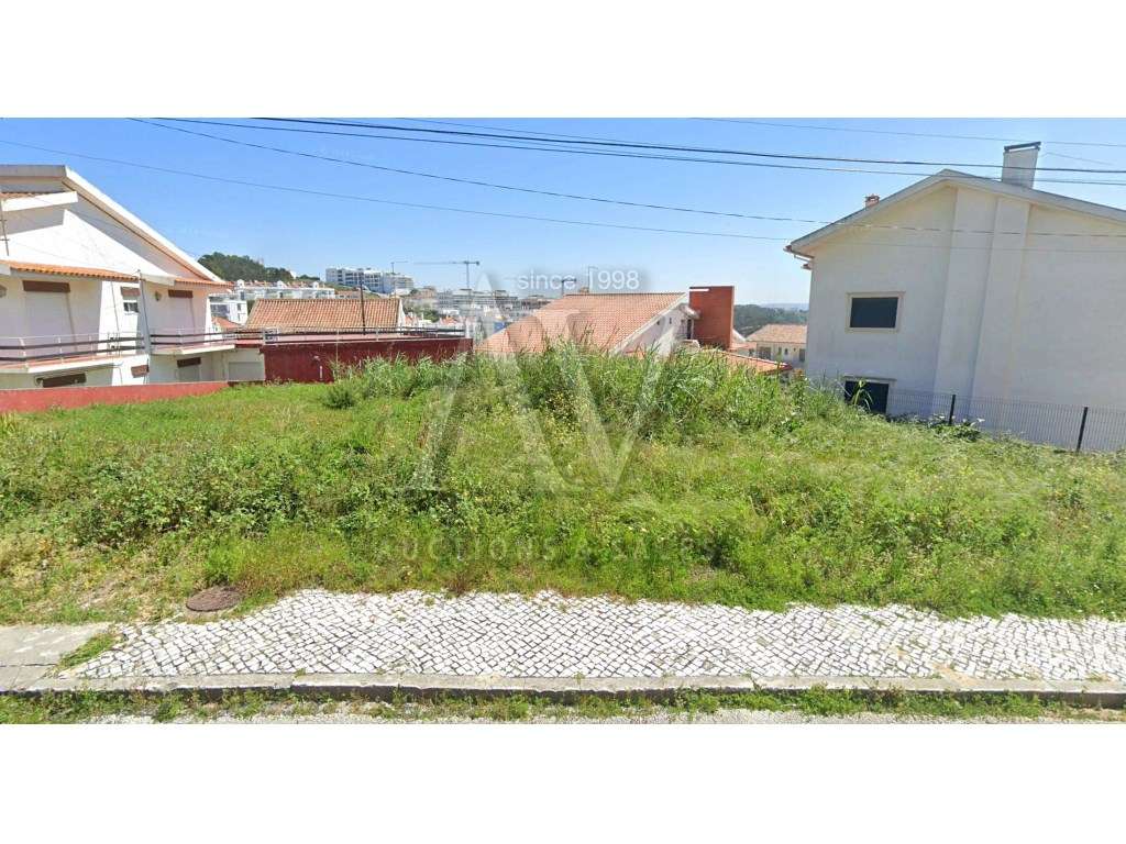 Terreno urbano para construção moradia unifamiliar -Nazaré - Grande imagem: 2/13