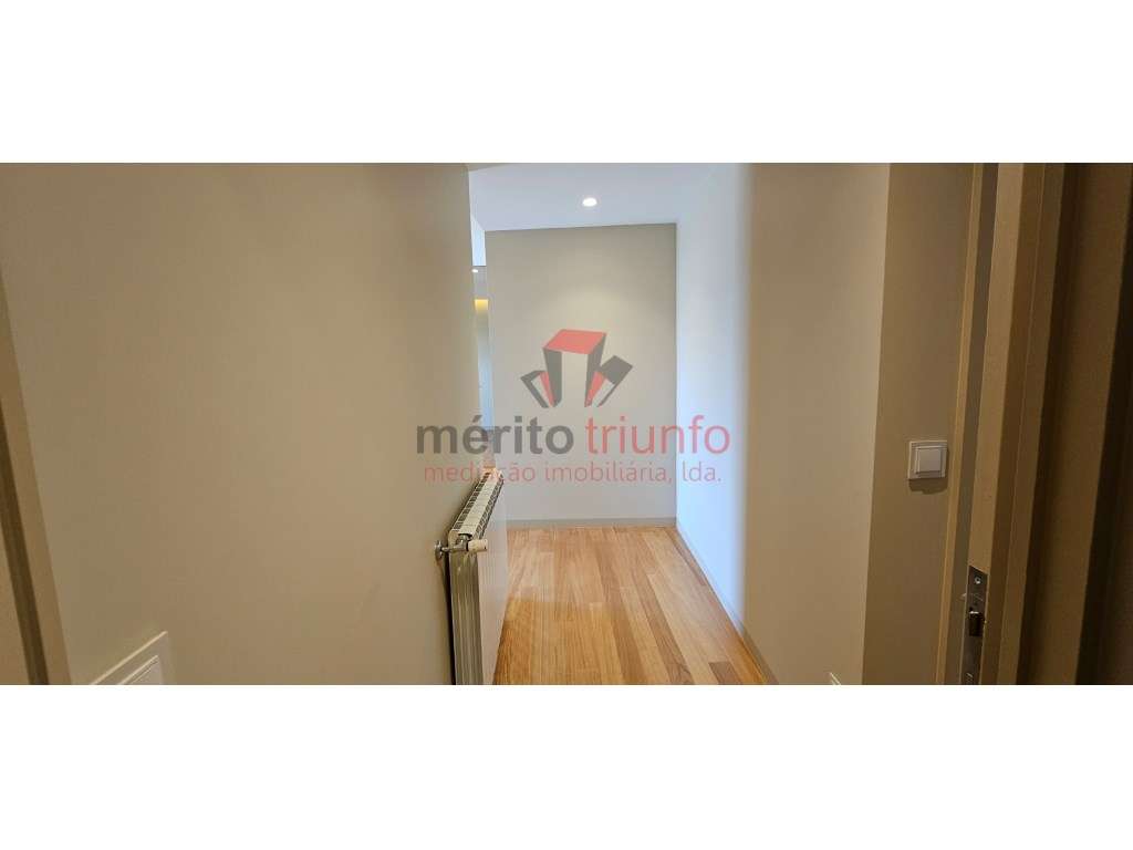*Oferta de Escritura e Registo - Apartamento T4 de LUXO junto à Pra...-25
