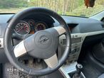 Opel Astra III GTC 1.6 Essentia - 10